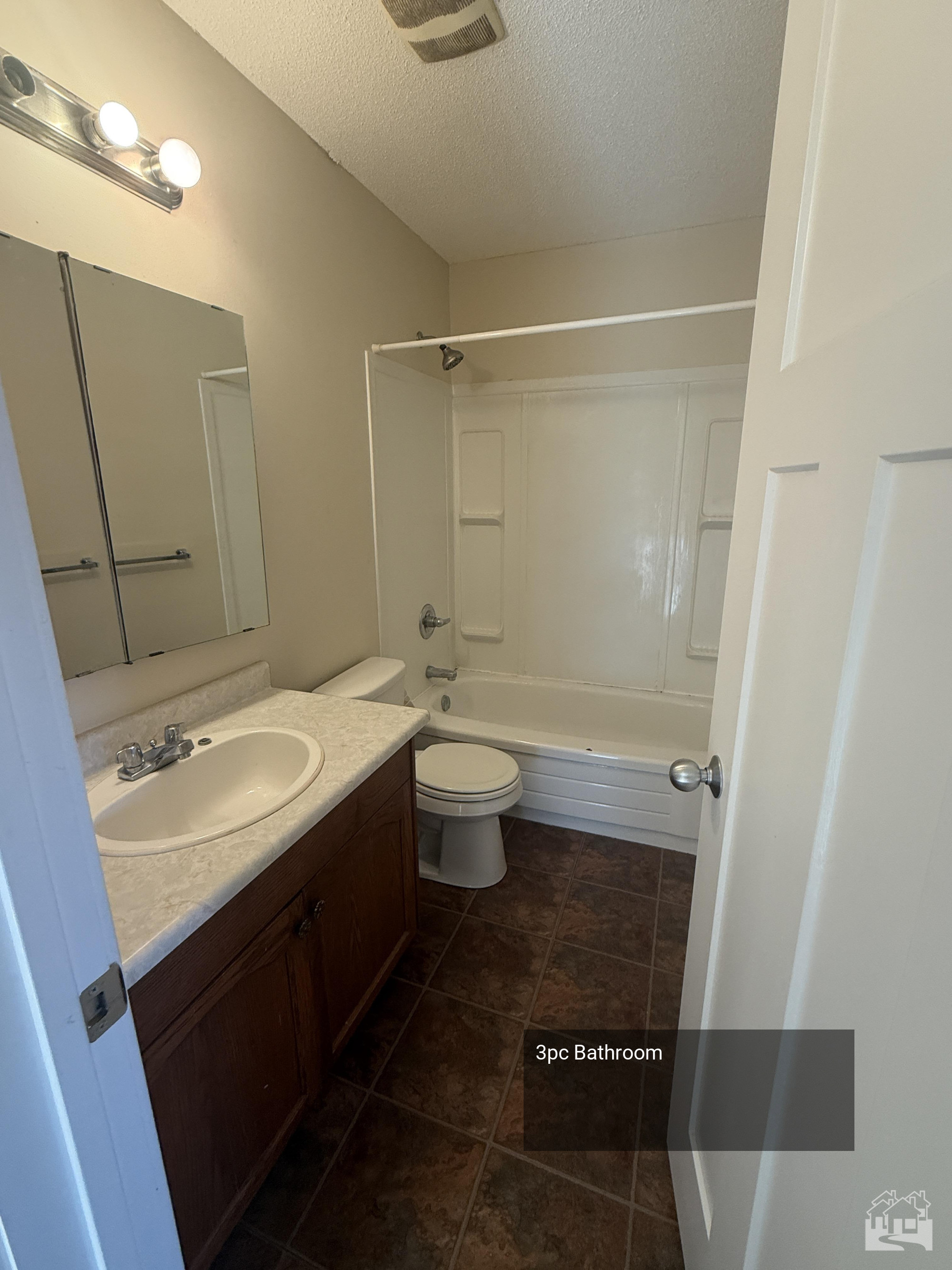 4pc Bathroom Key Image