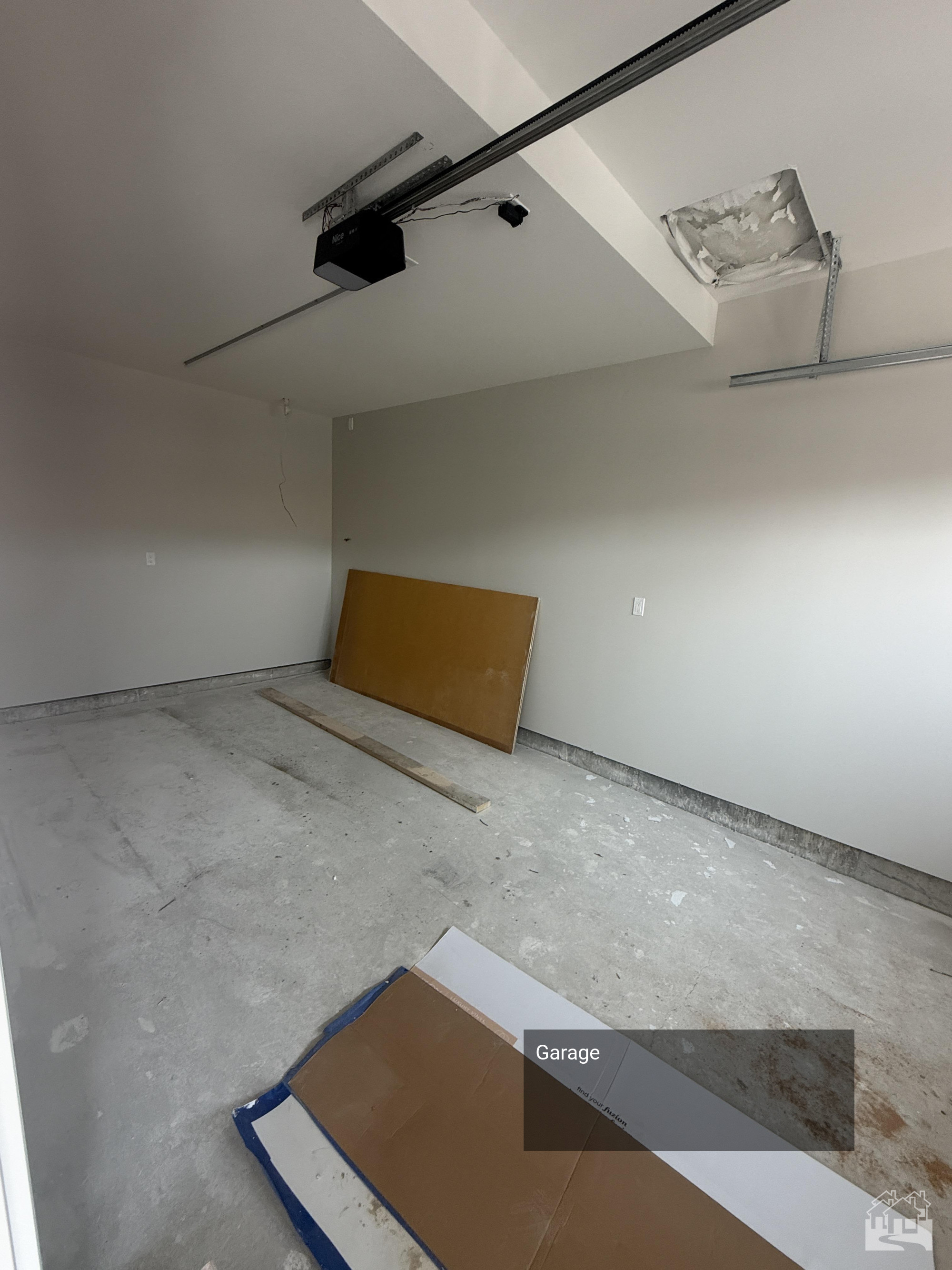 Garage Key Image