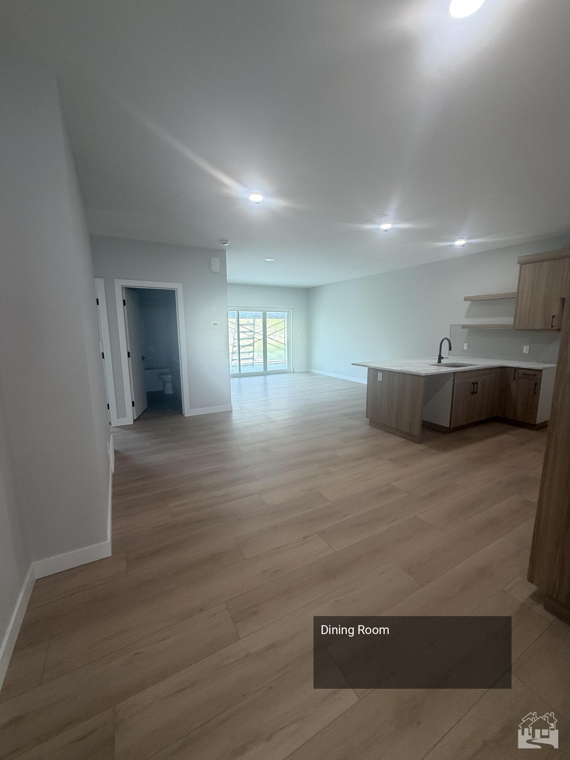 Dining Room Key Image