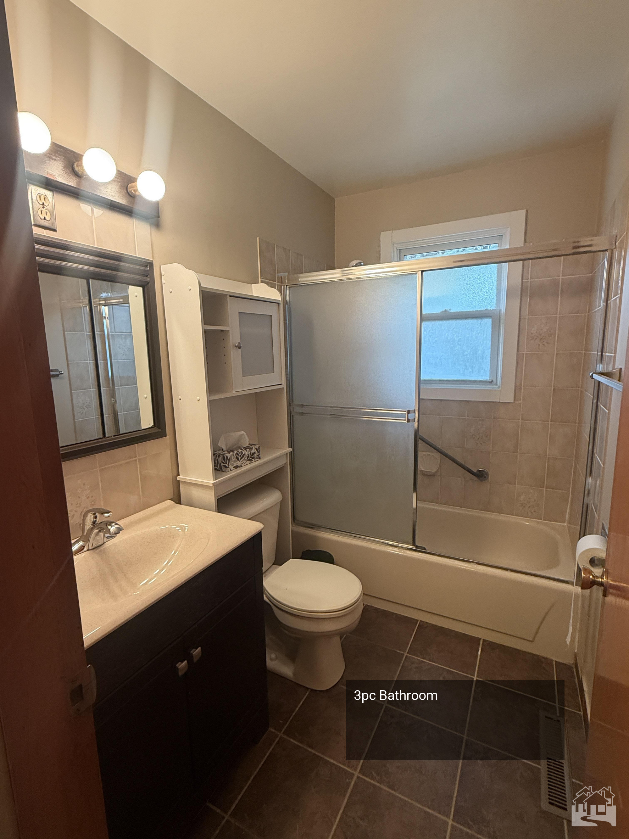 4pc Bathroom Key Image
