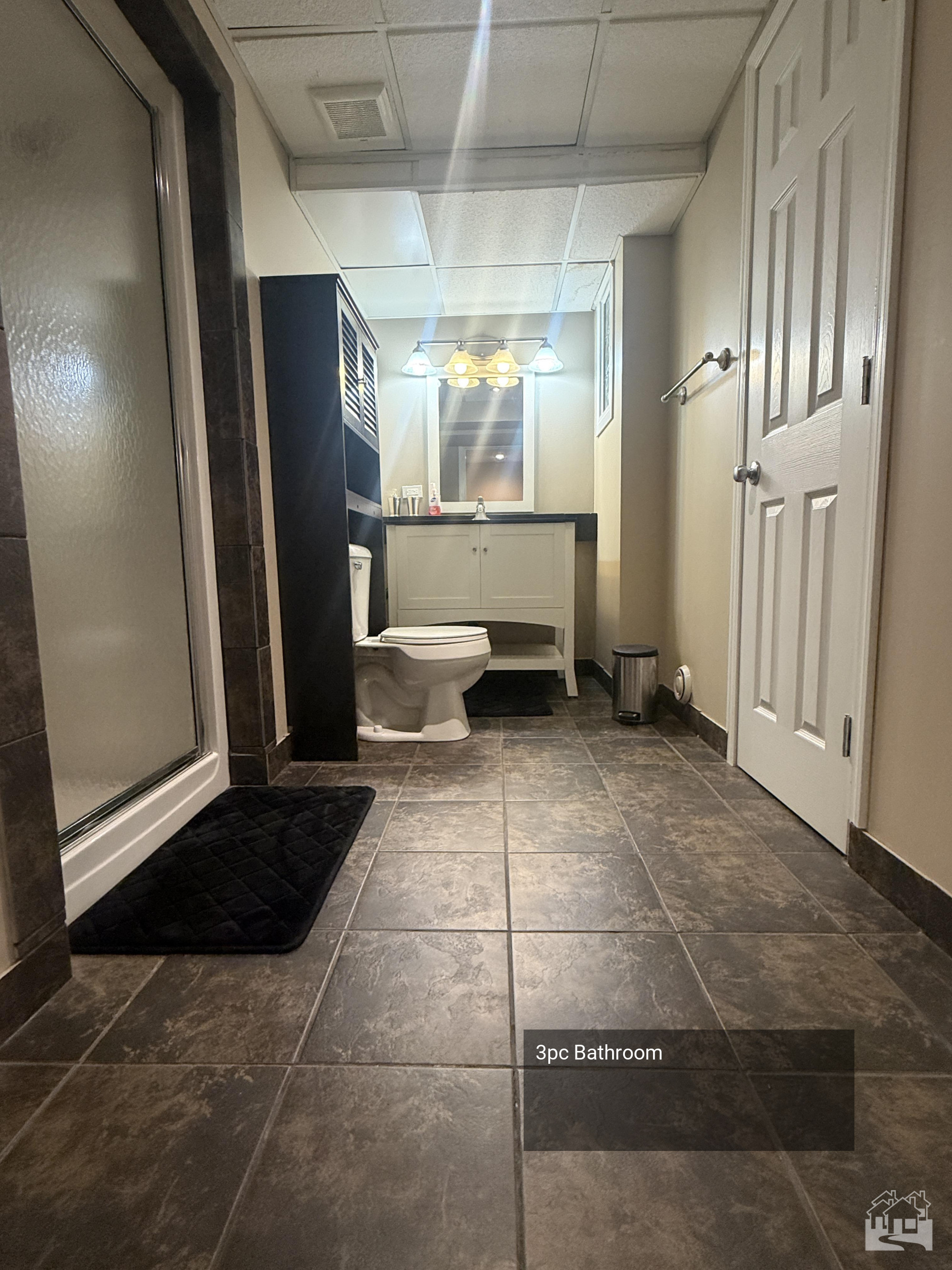 3pc Bathroom Key Image
