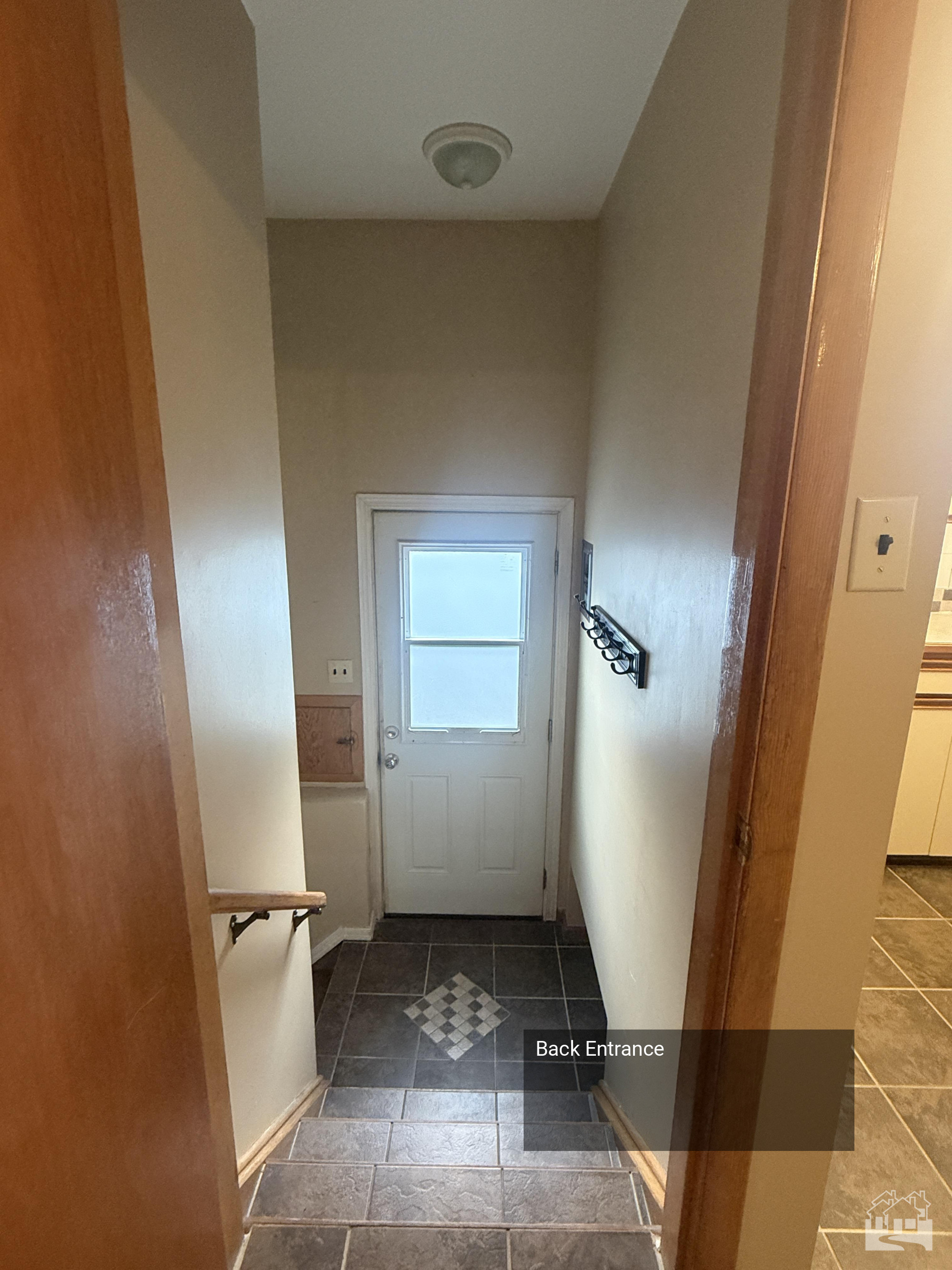 Back Entrance Key Image