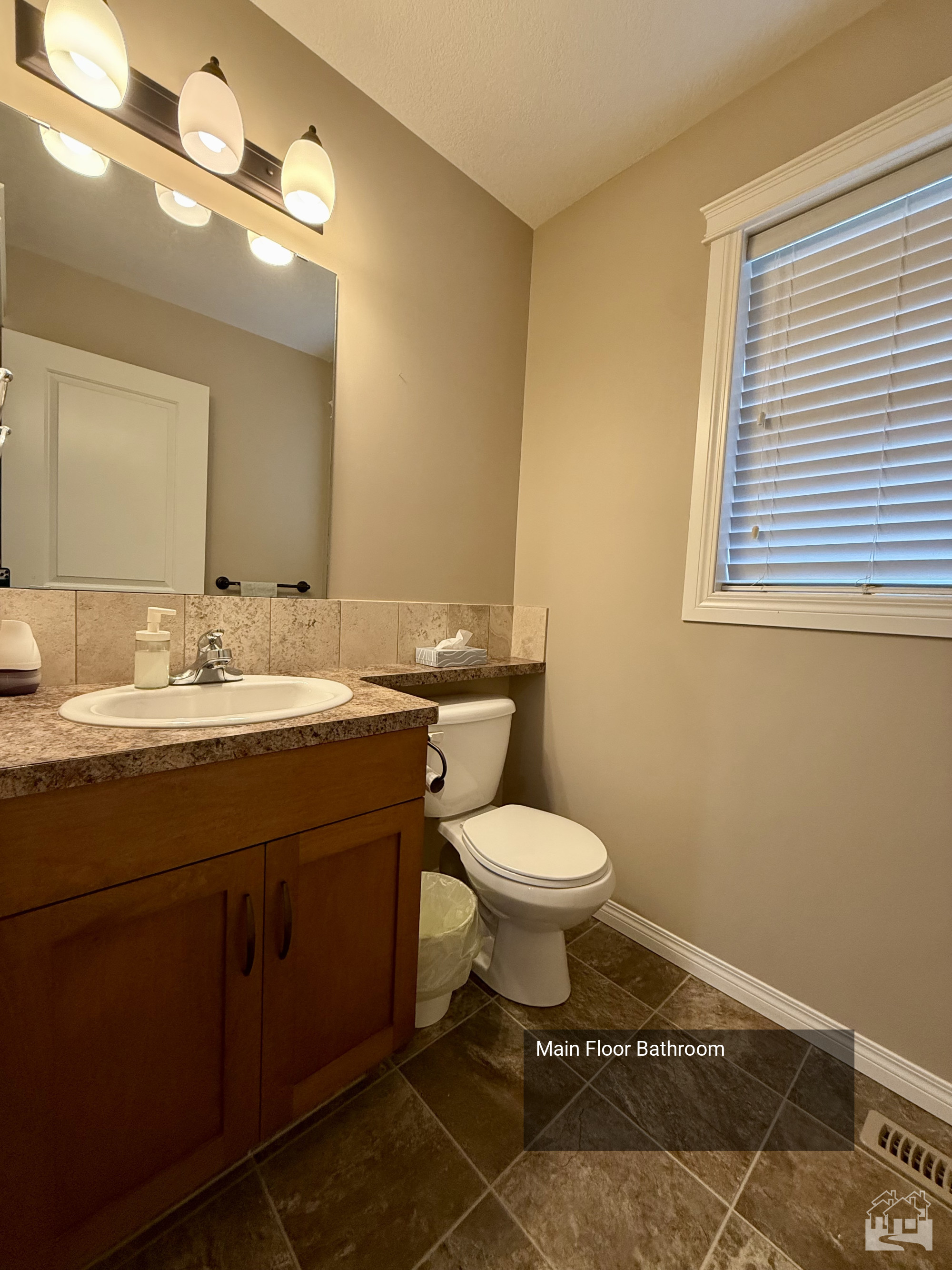 Main Floor Bathroom Key Image