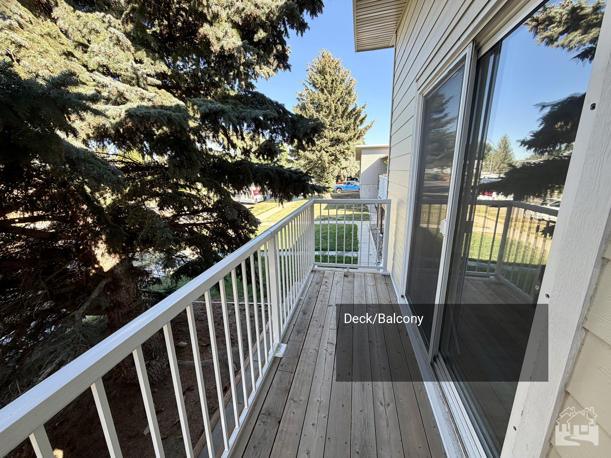 Deck/Balcony Key Image