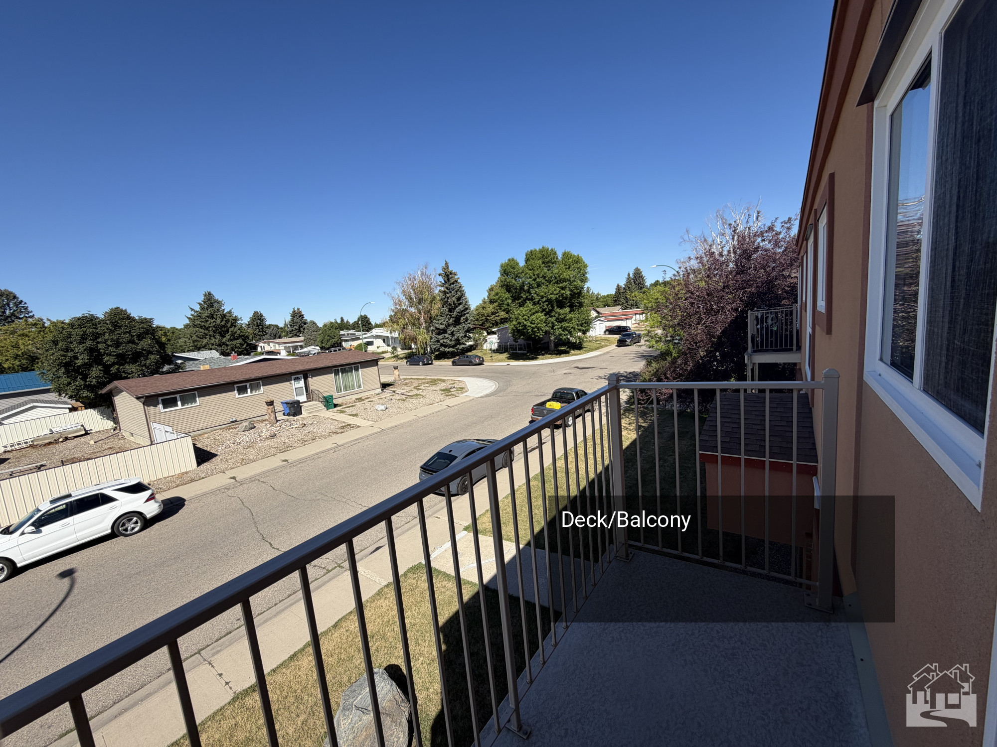 Deck/Balcony Key Image