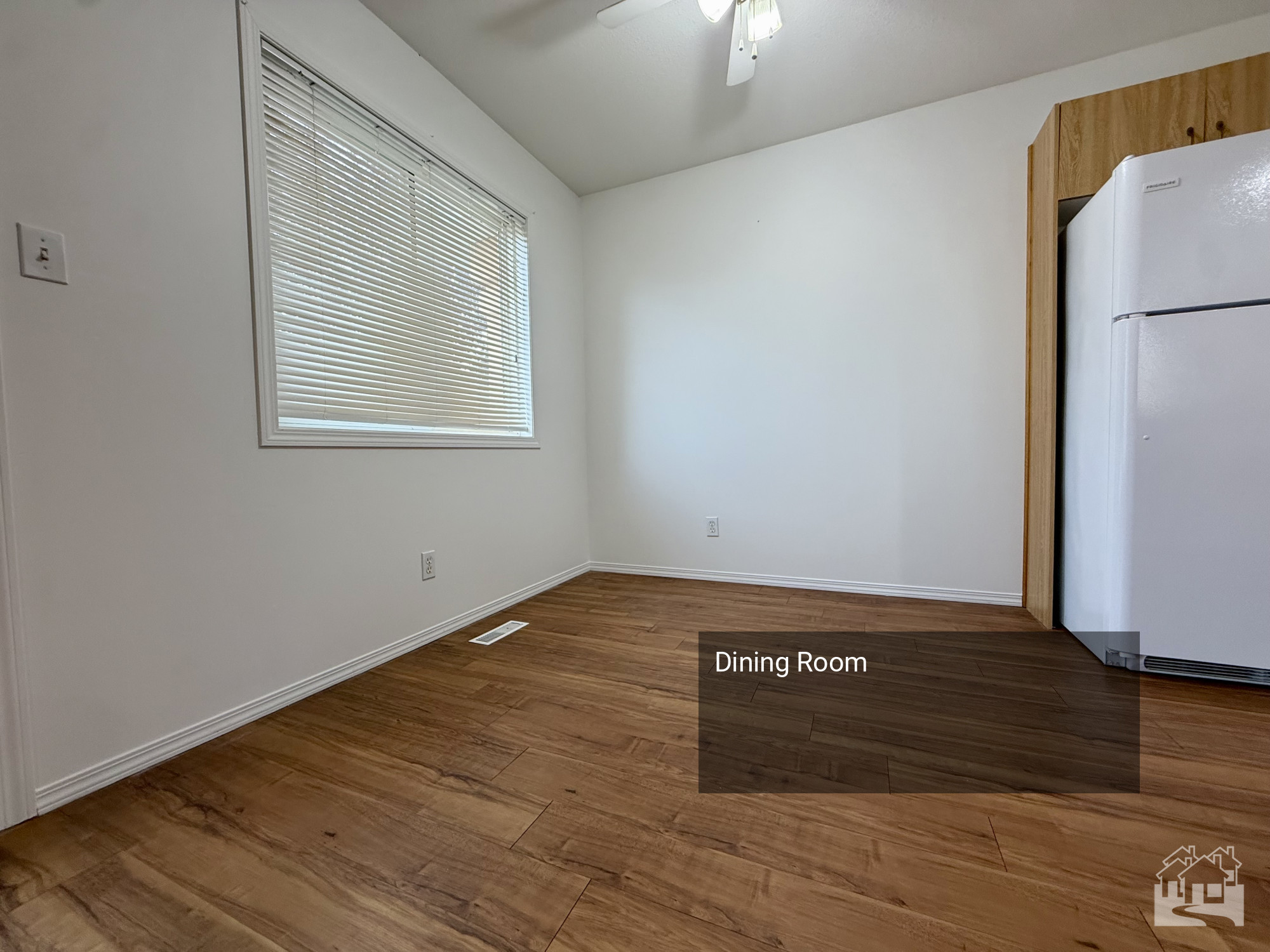 Dining Room Key Image