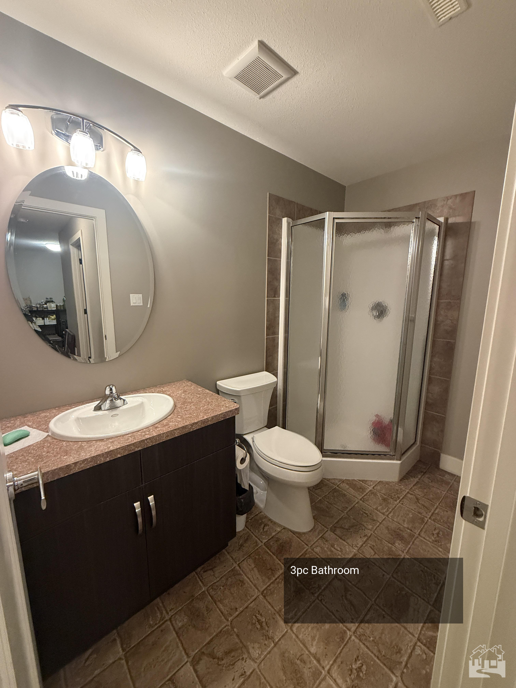 3pc Bathroom Key Image
