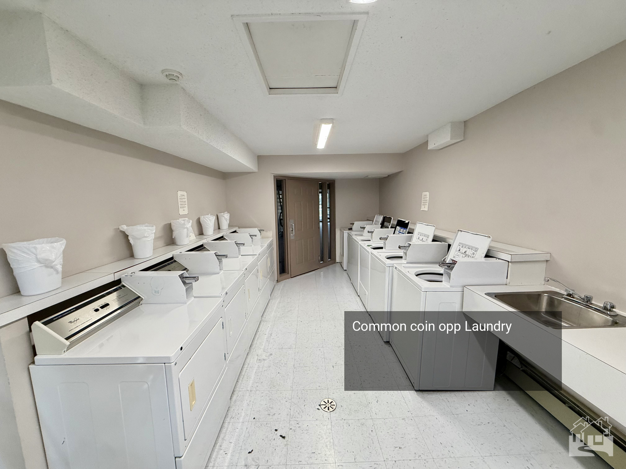Common coin opp Laundry Key Image