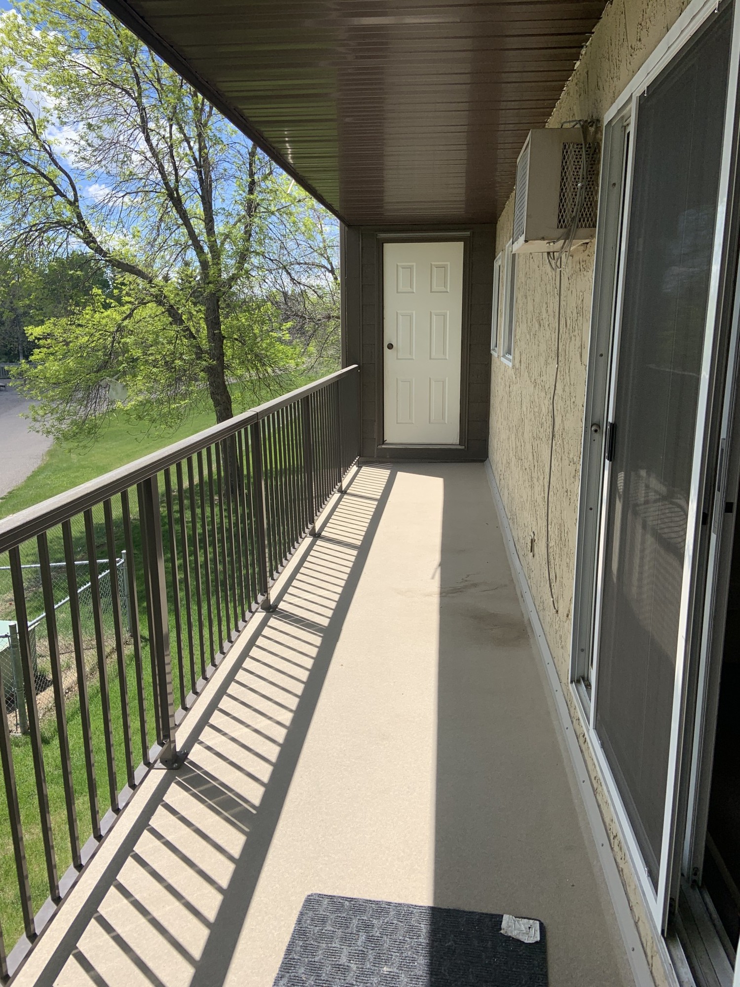 Deck/Balcony Key Image