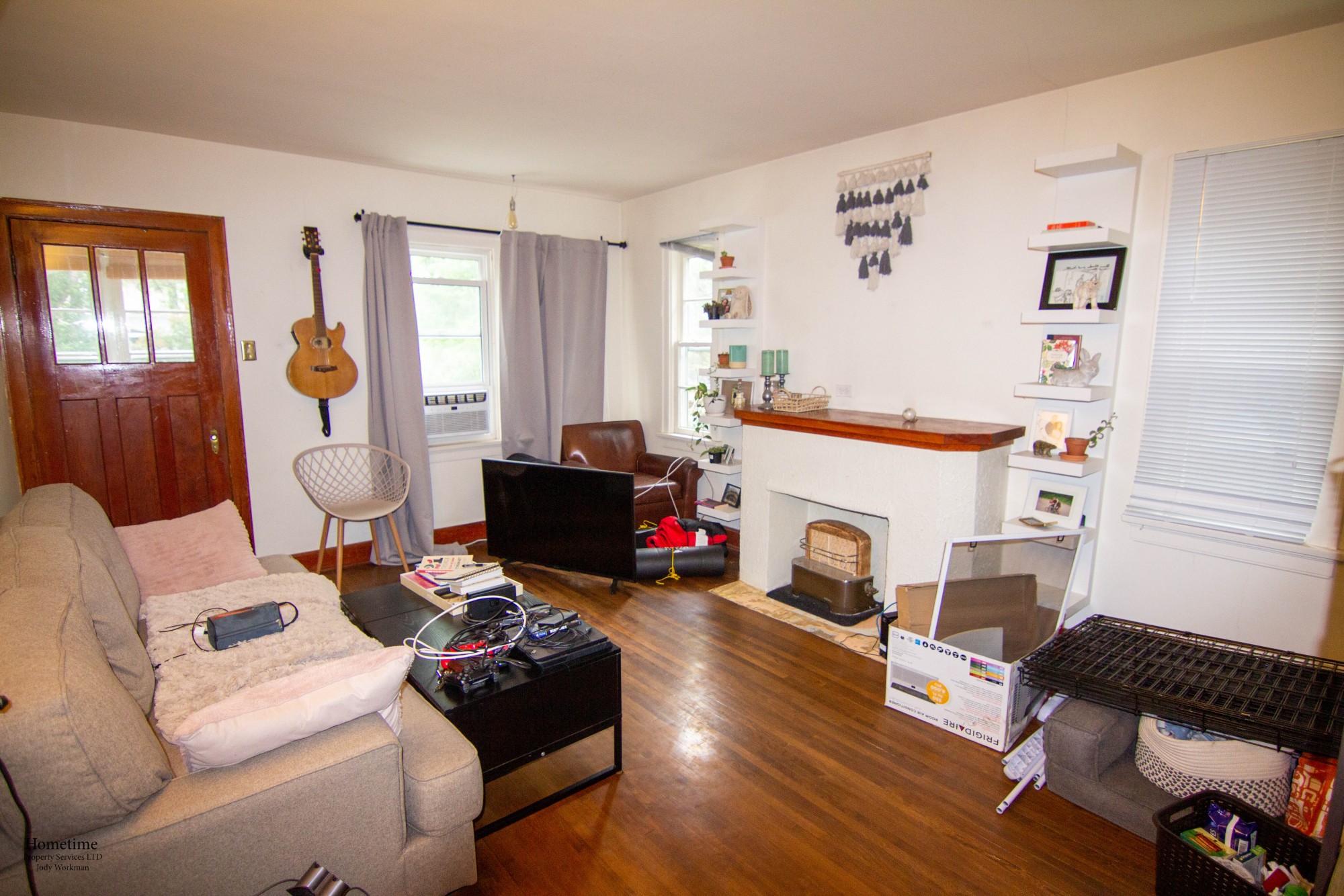 Living Room Key Image