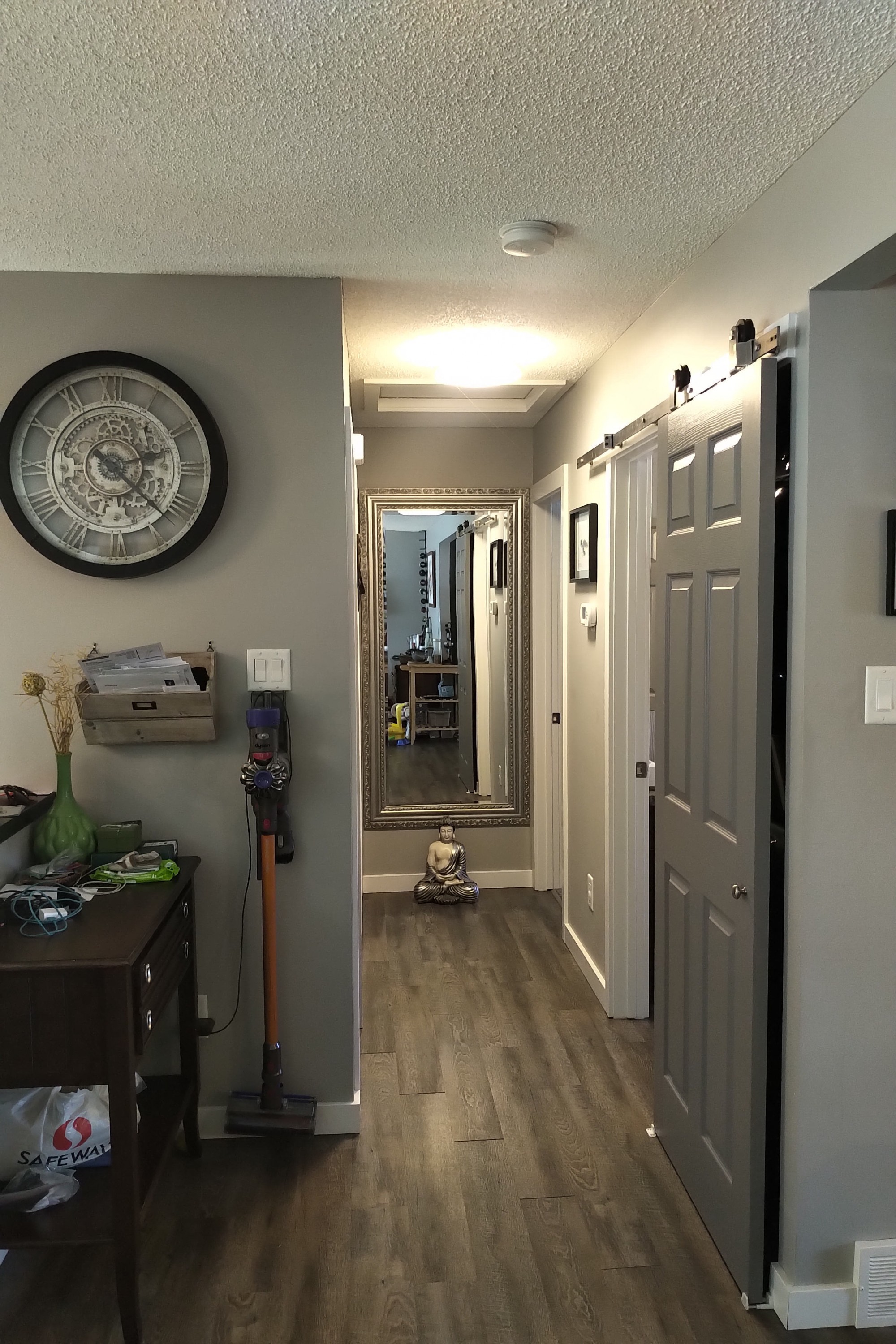 Hallway Key Image