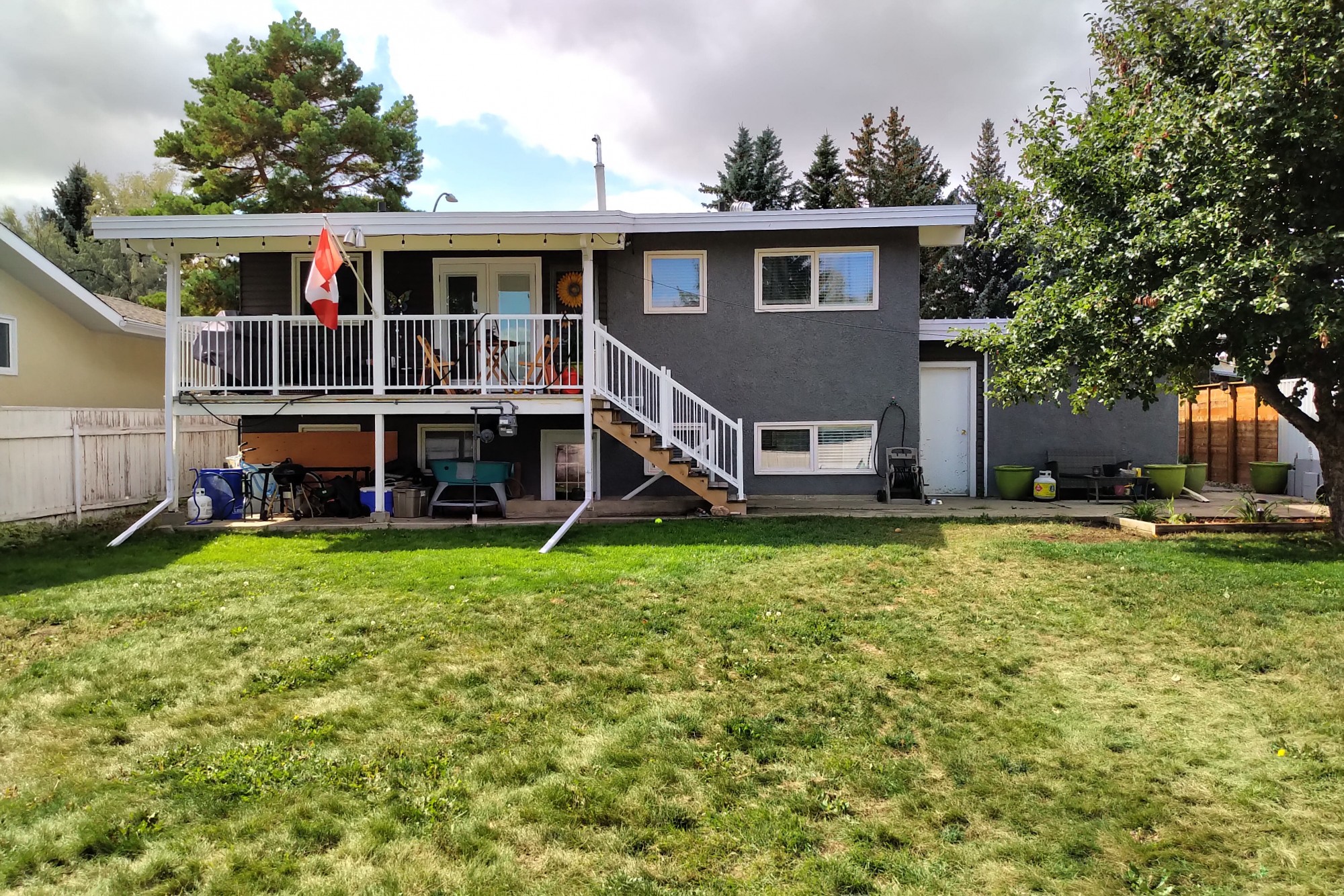 Deck/Balcony Key Image