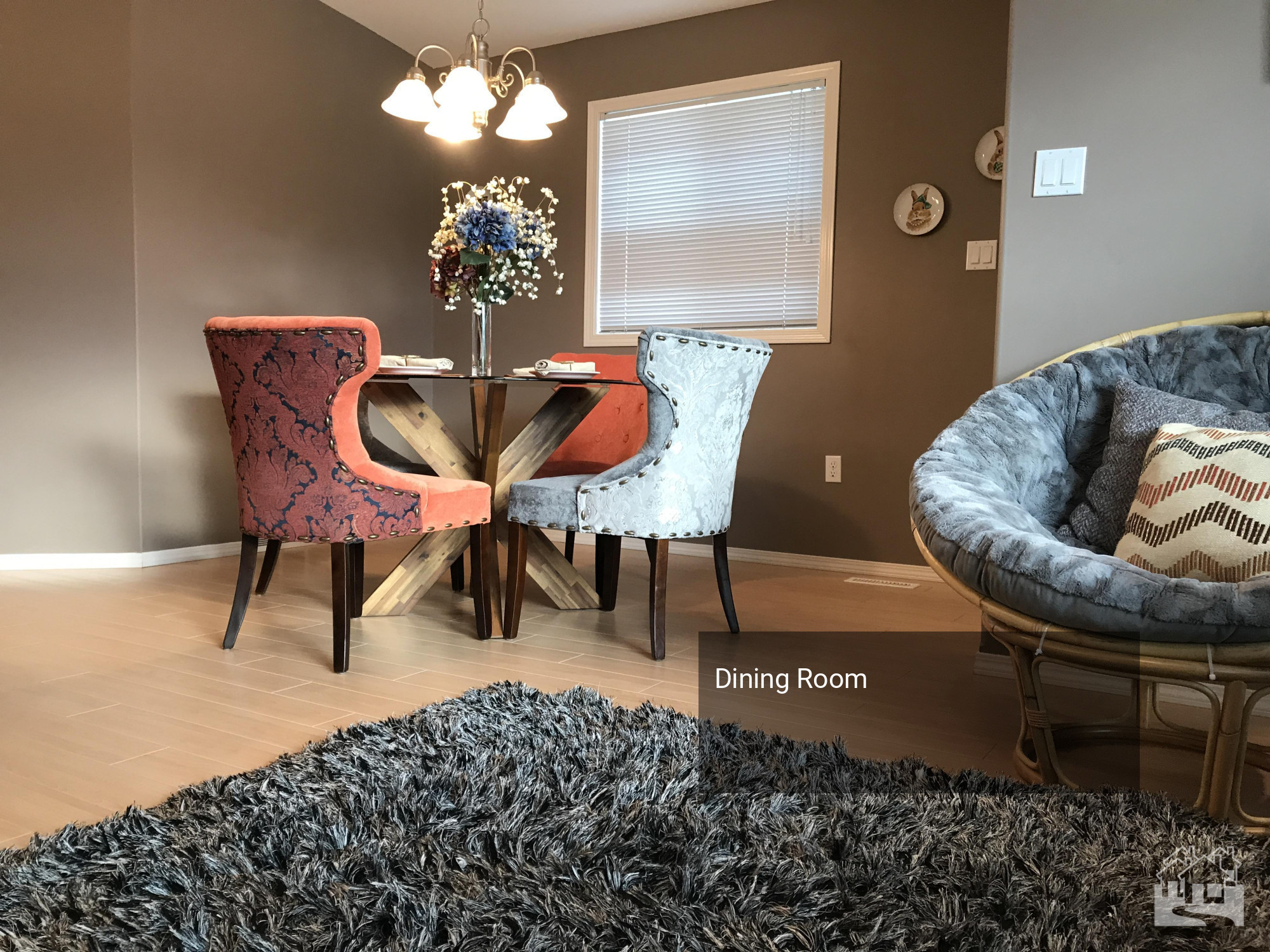 Dining Room Key Image