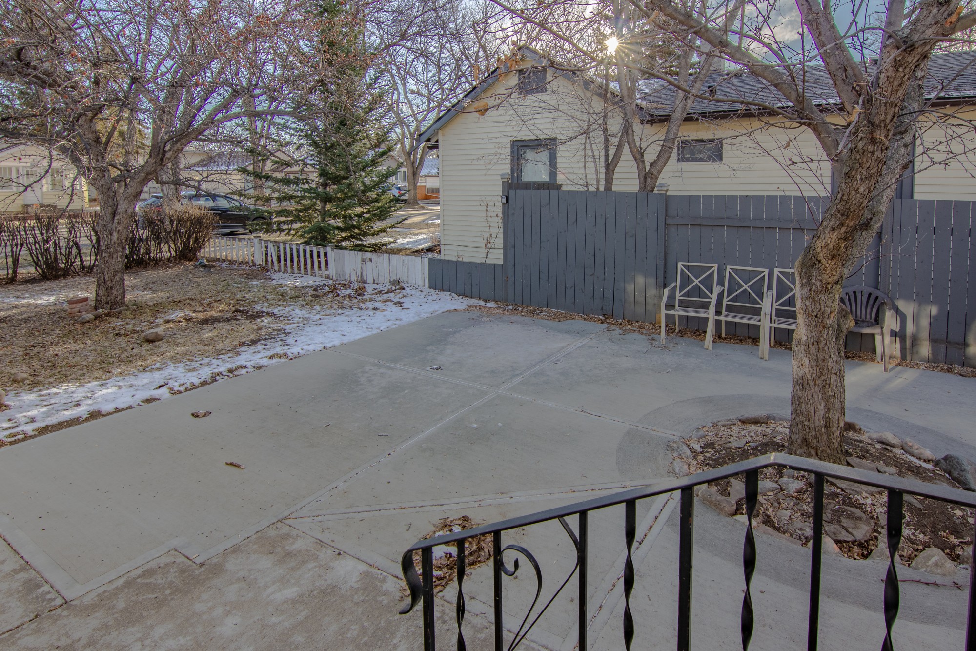 Deck/Balcony Key Image
