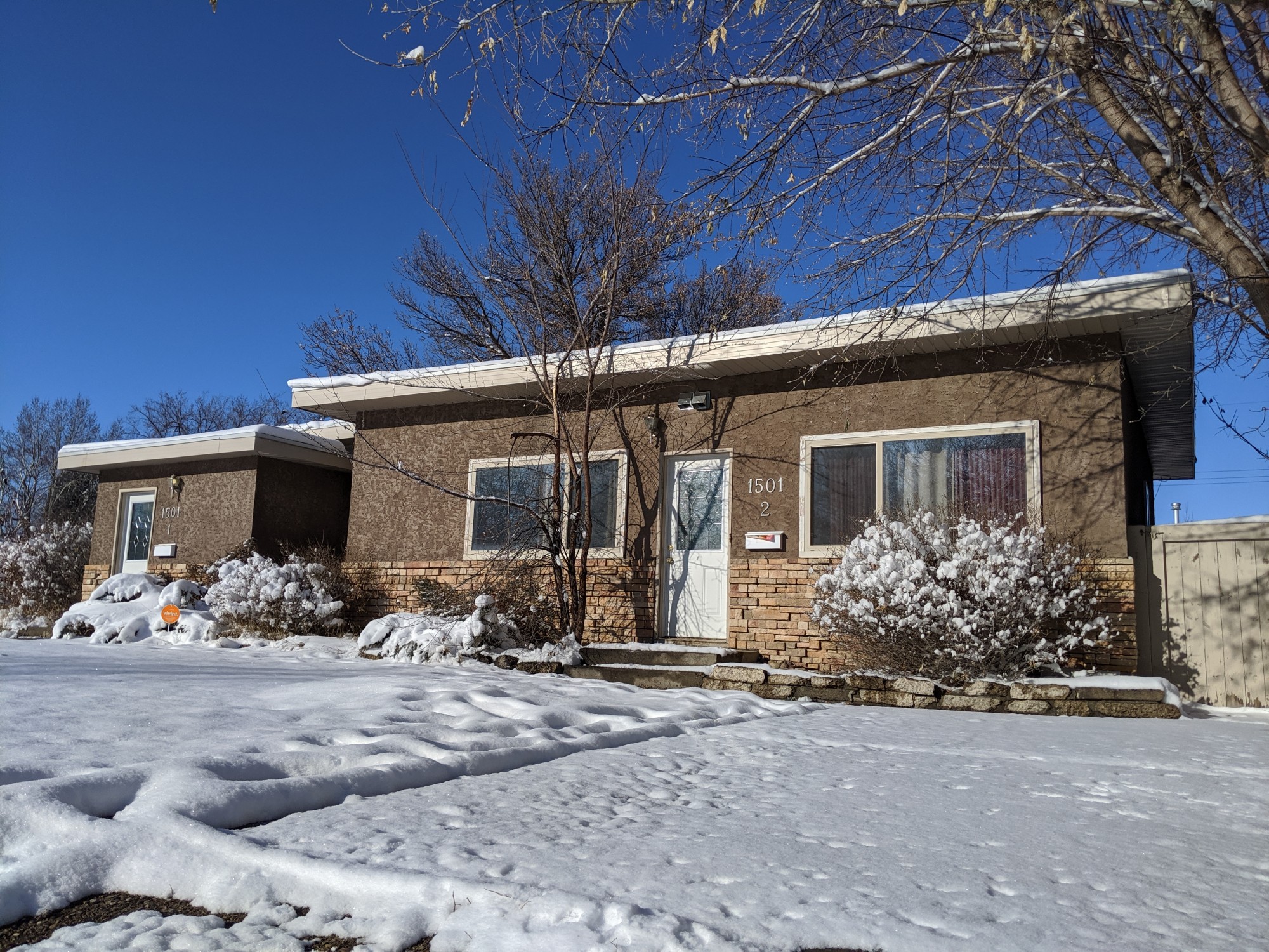 Front Yard Key Image