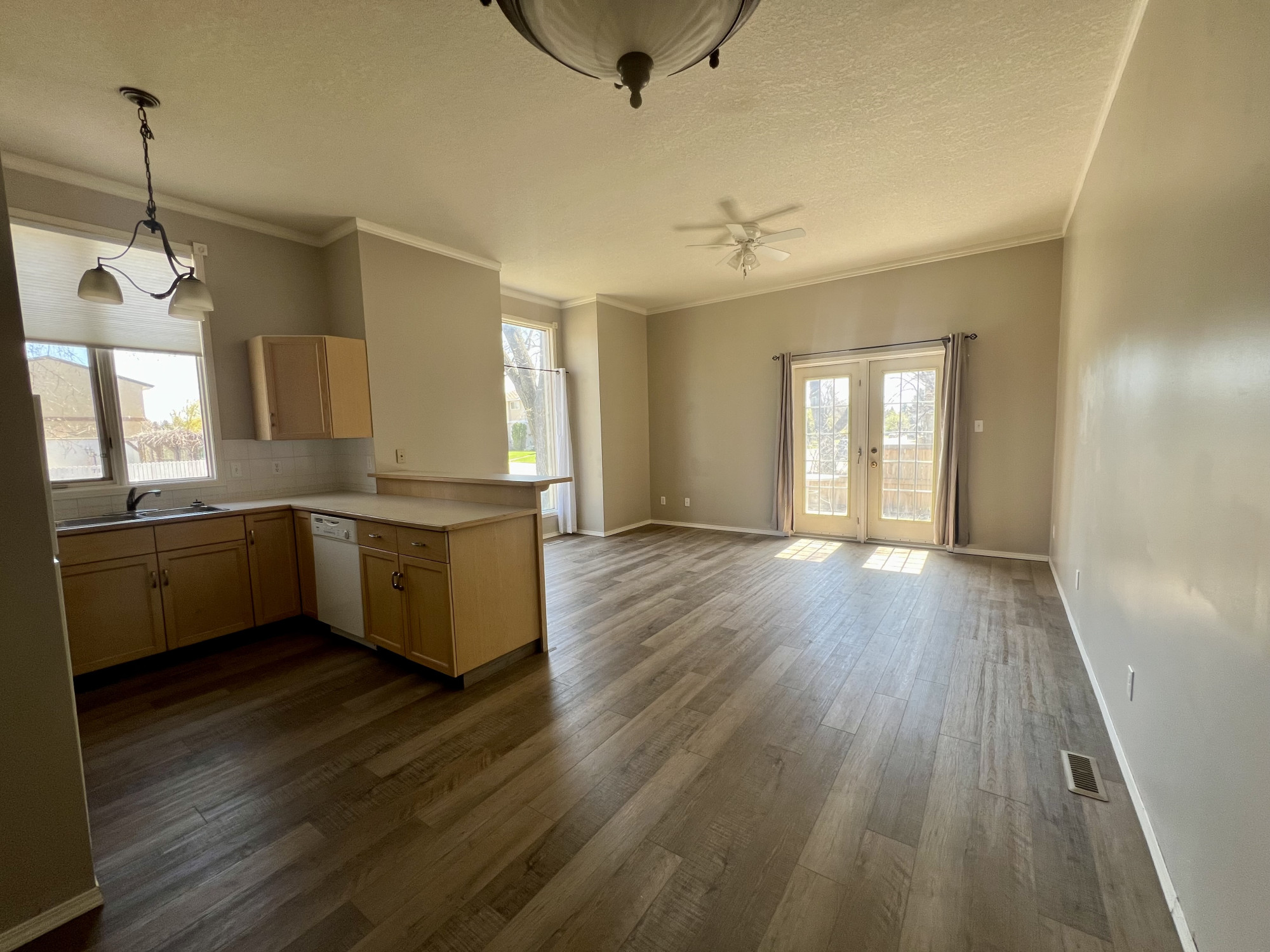 Dining Room Key Image