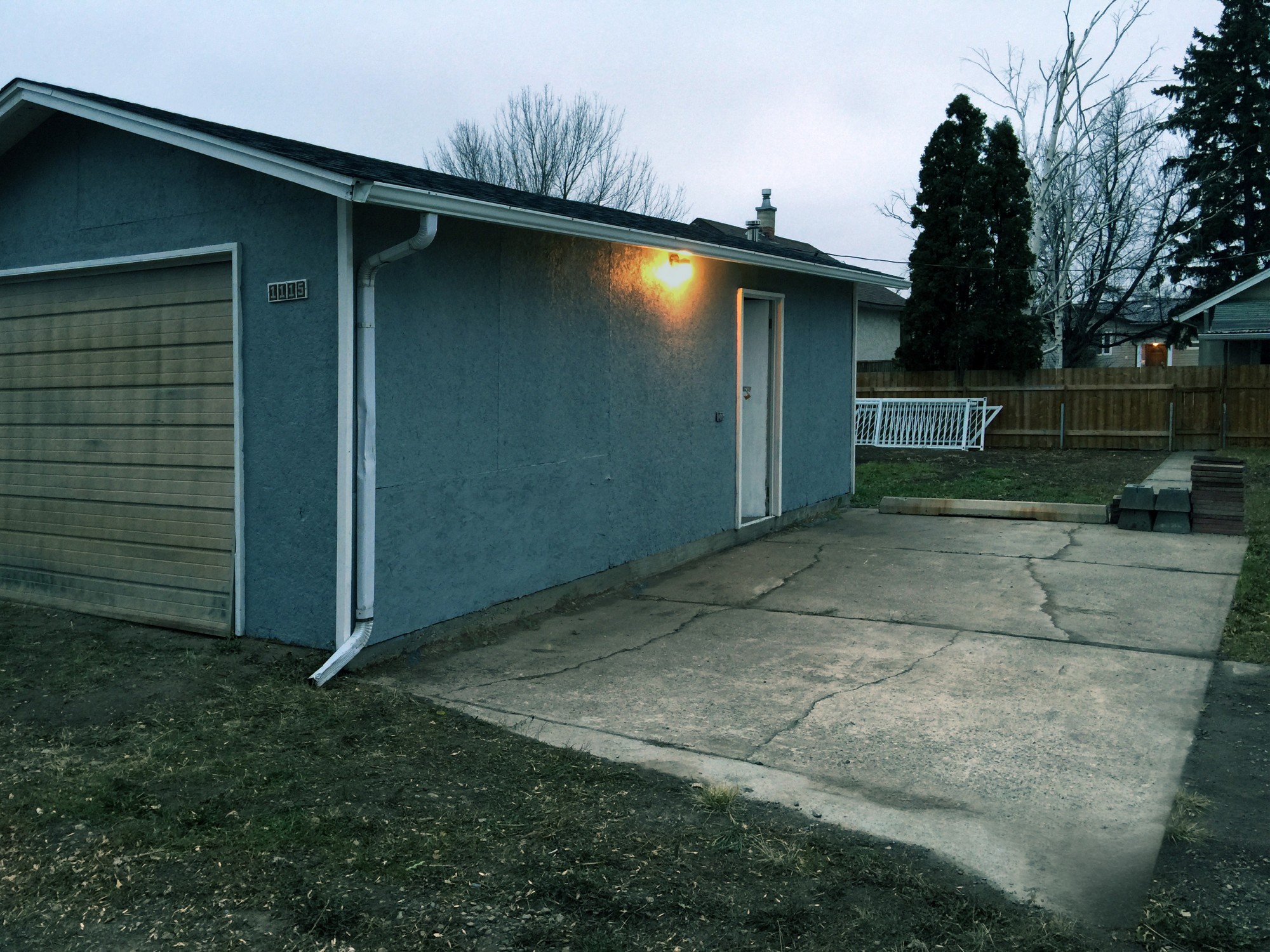 Side Yard Key Image