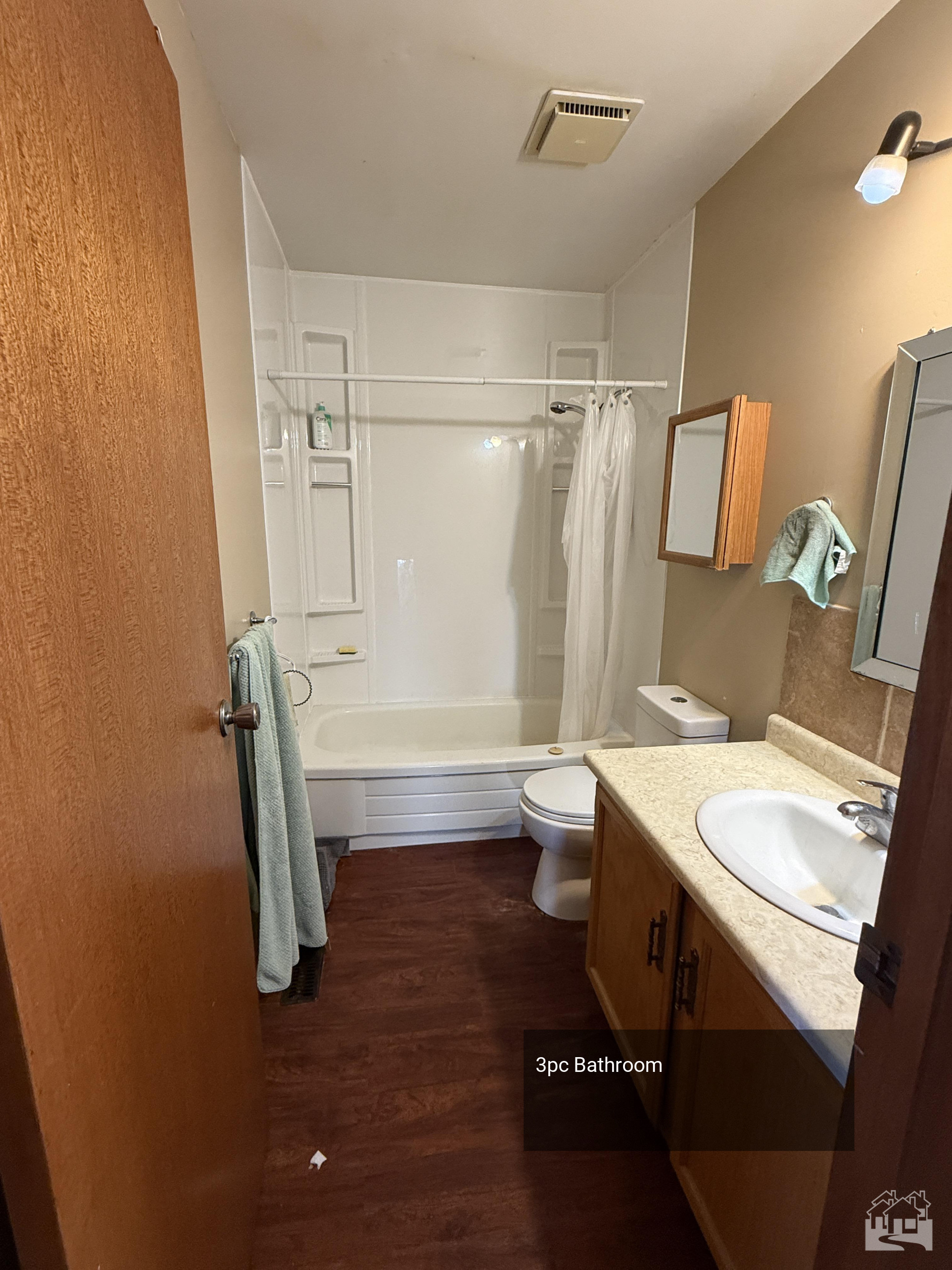 3pc Bathroom Key Image