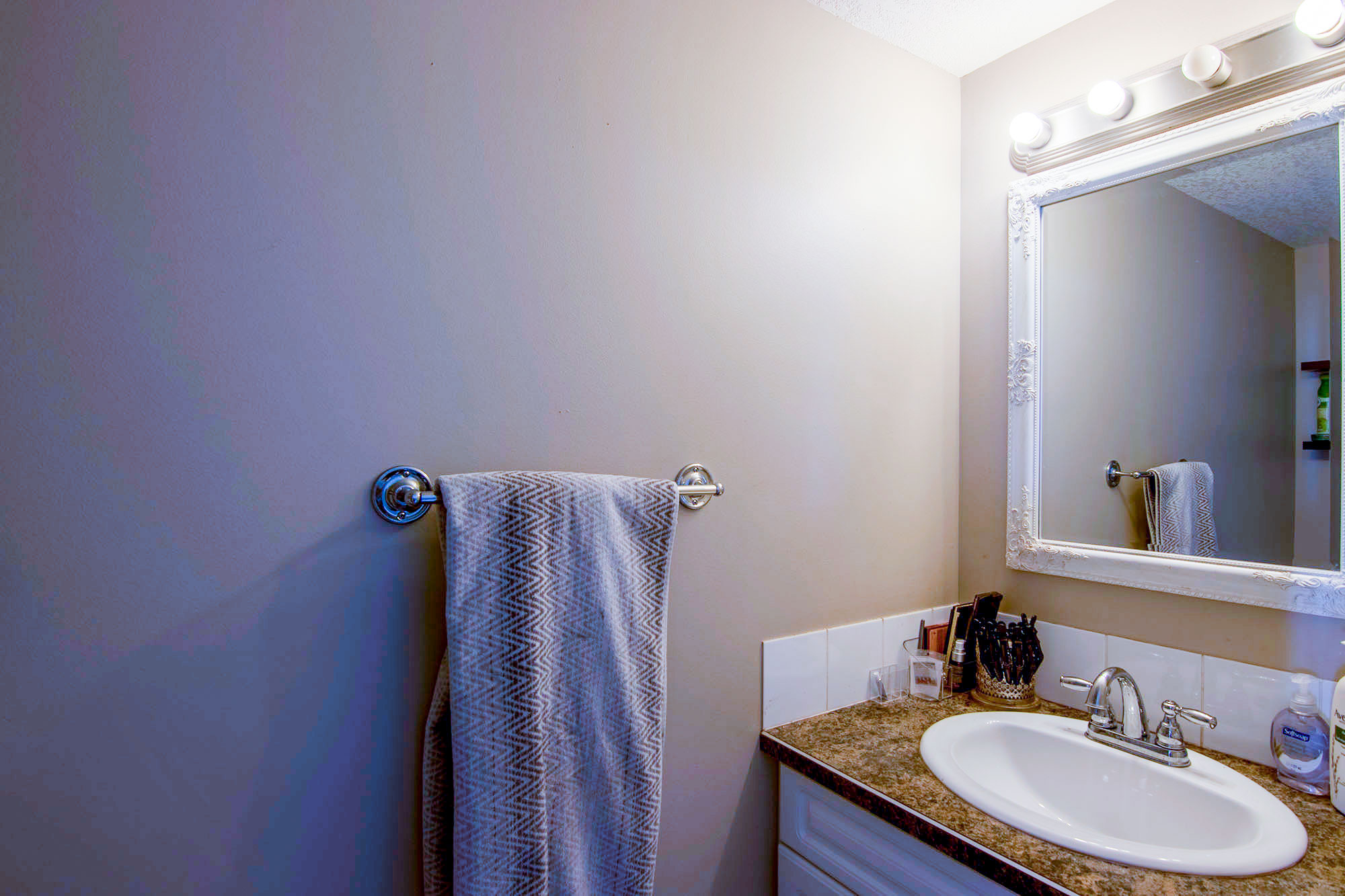 Main Floor Bathroom Key Image