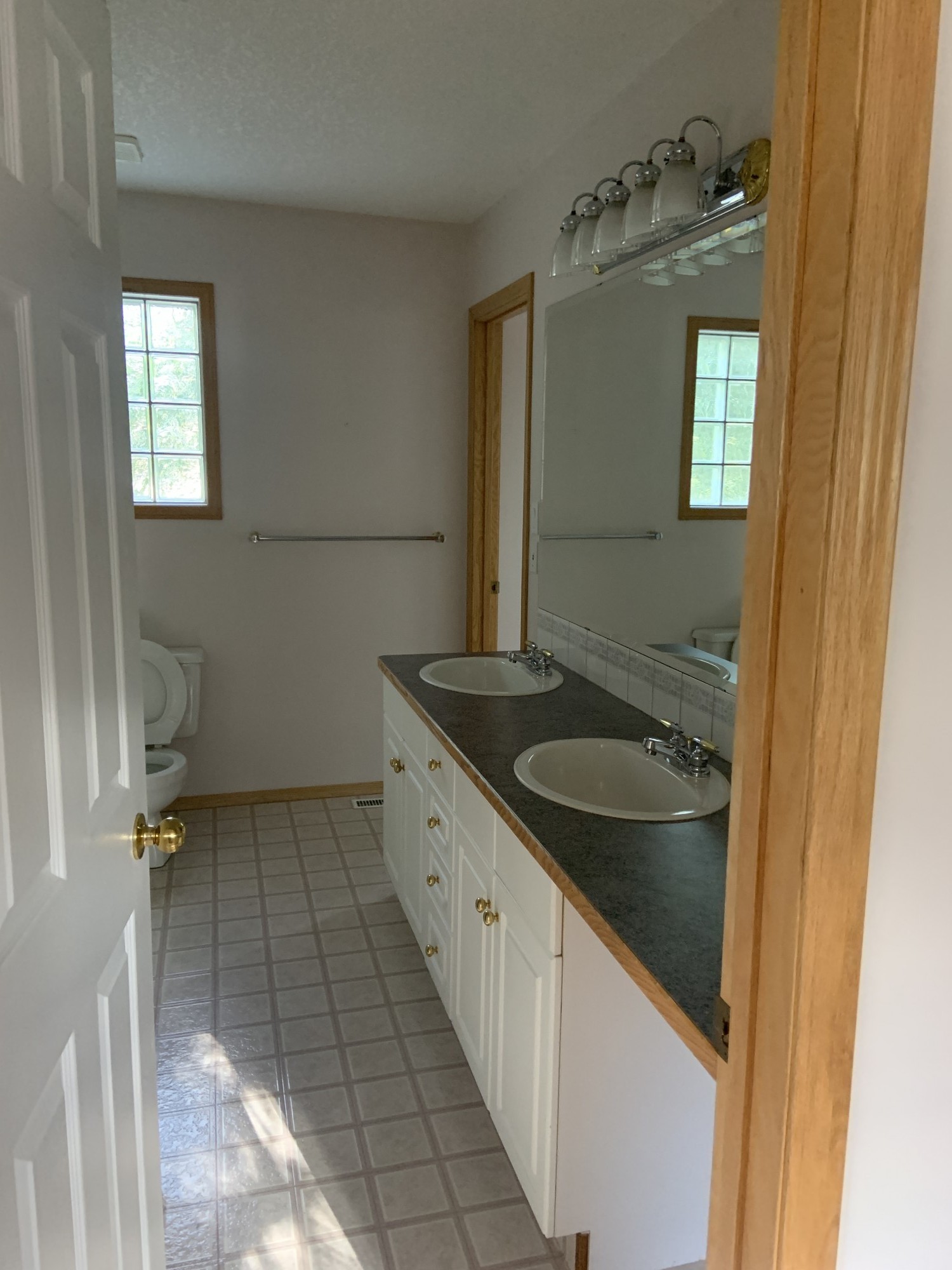 4pc Bathroom Key Image