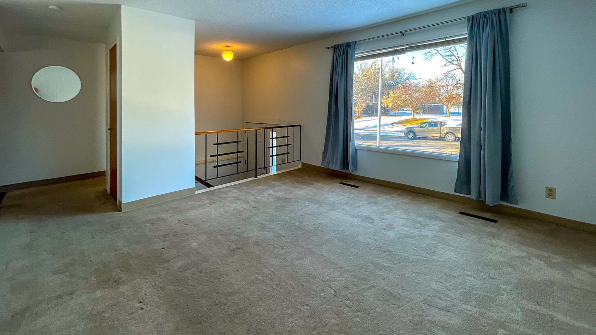 Living Room Key Image