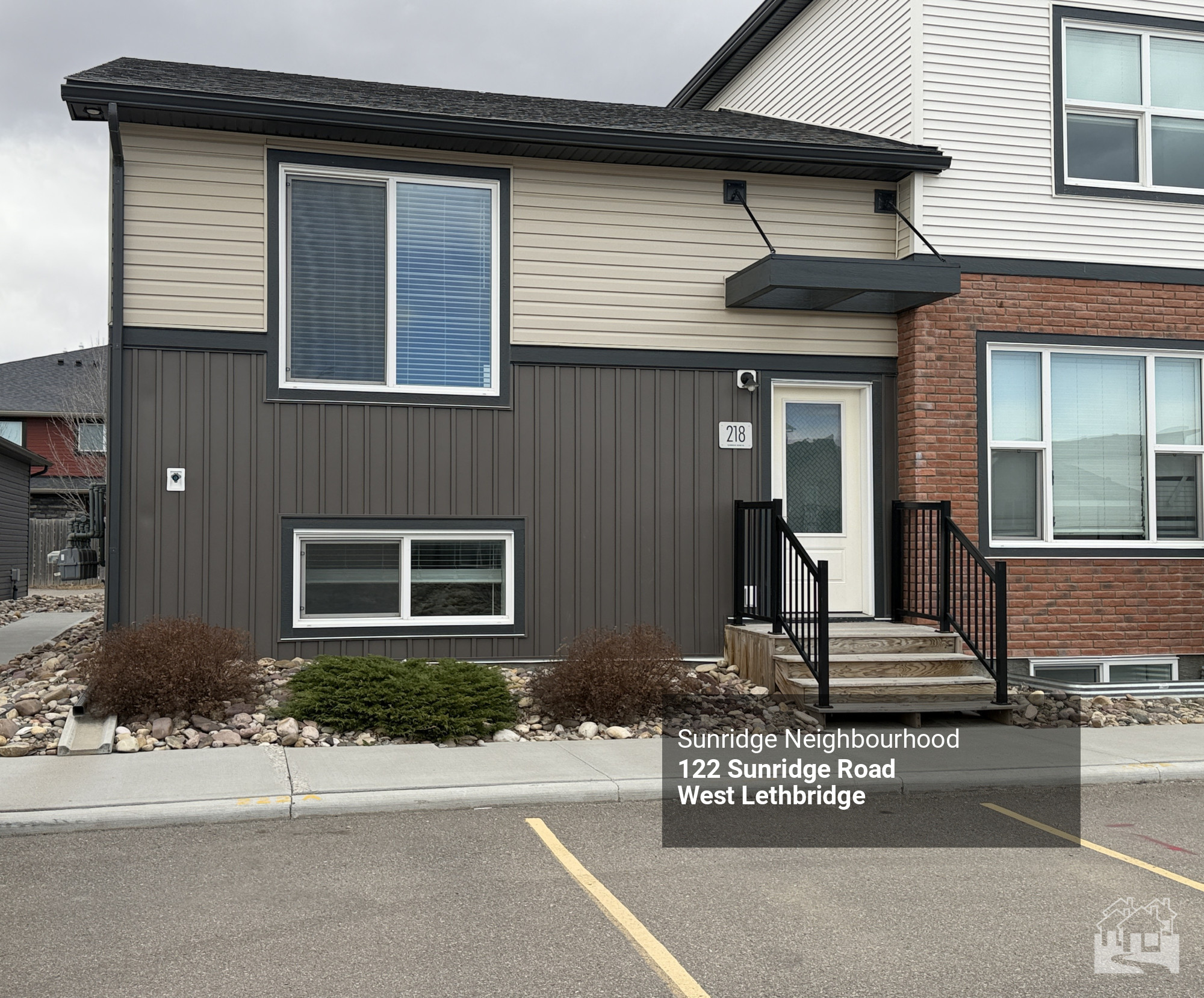 122 Sunridge Road West Lethbridge (Unit 218) Cover image