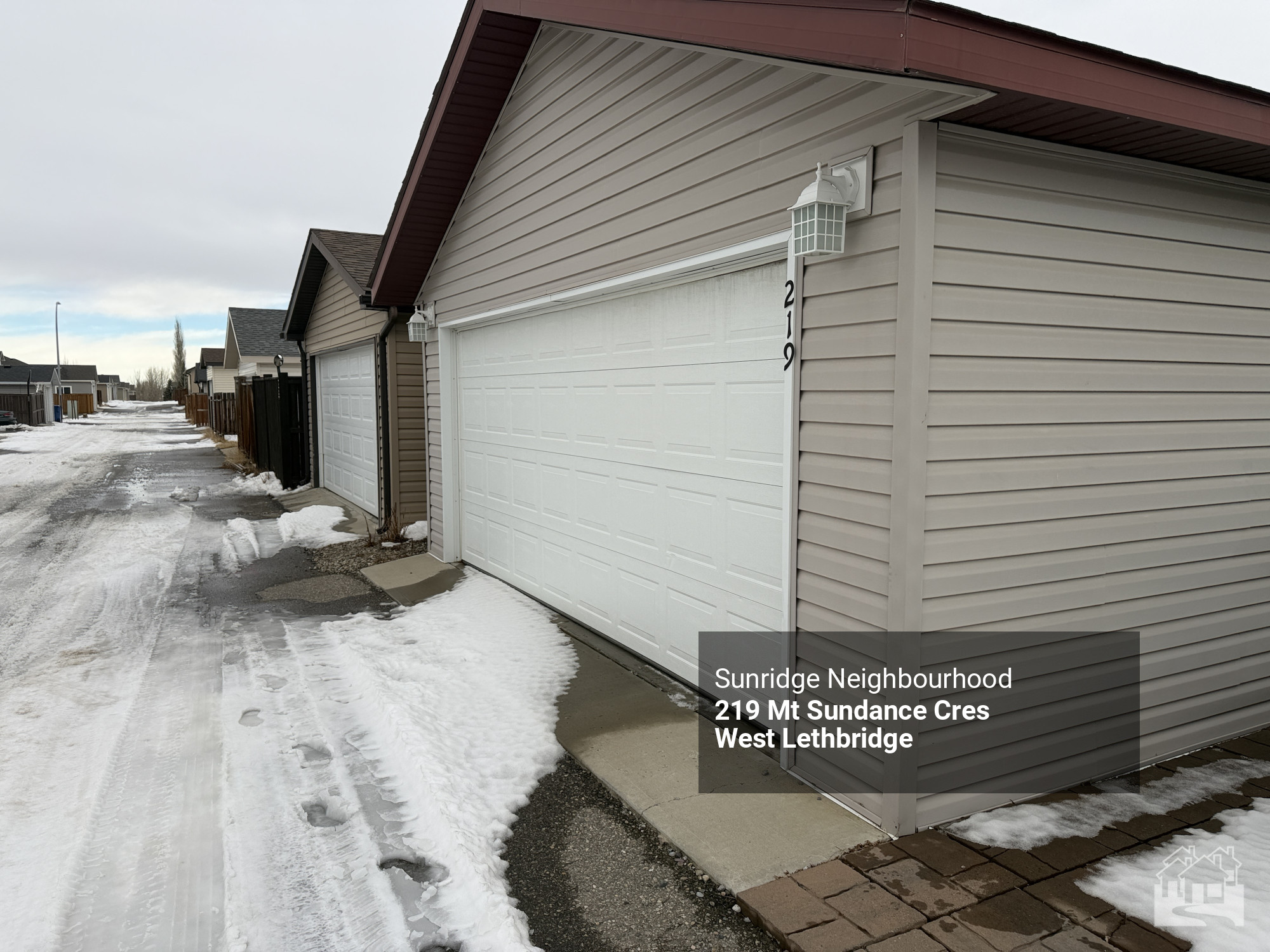 219 Mt Sundance Cres West Lethbridge (Garage Suite) Cover image