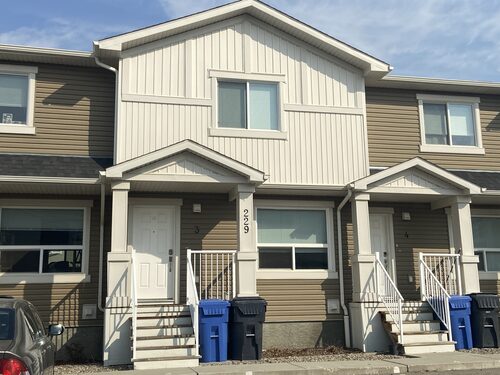 3 229 Silkstone Road West Lethbridge (Unit 3) Cover image